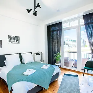 Family-friendly Waterfront Loft, 3 Bedrooms, 130 M2 Germany
