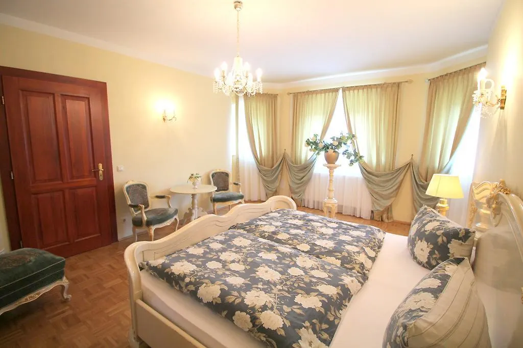 Hotel-Appartement-Villa Ulenburg Dresden