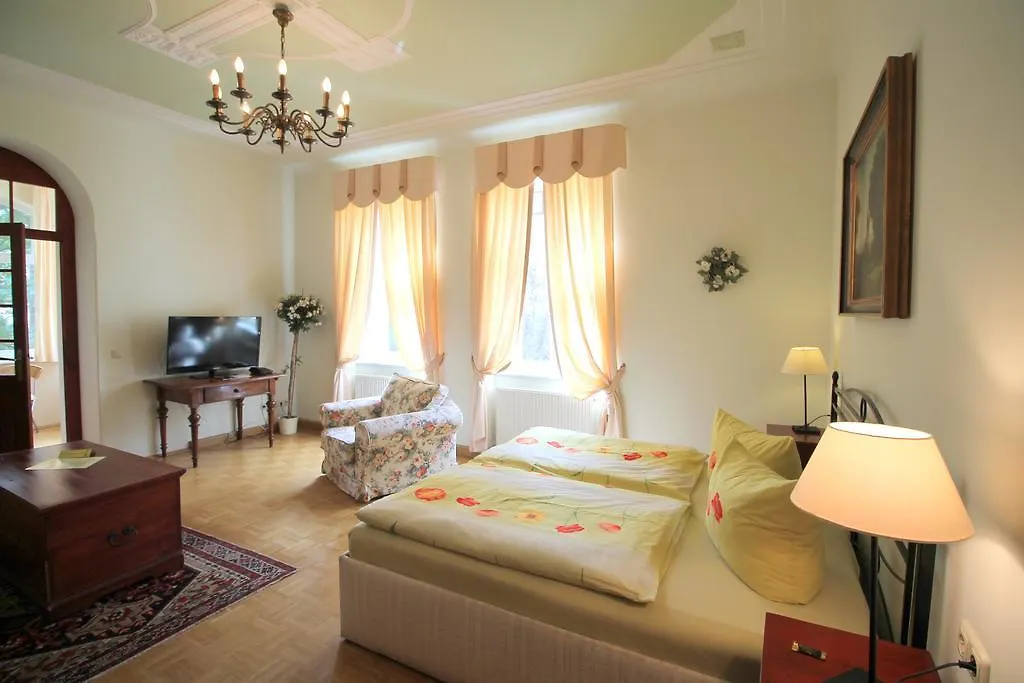 Hotel-Appartement-Villa Ulenburg Dresden